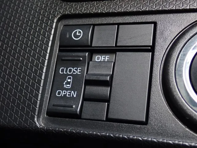 タント（ダイハツ）の車両写真