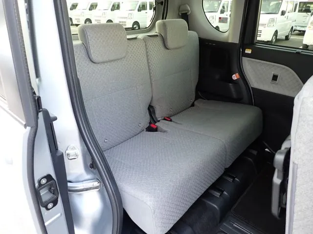 タント（ダイハツ）の車両写真