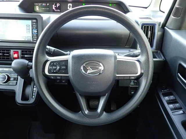 タント（ダイハツ）の車両写真