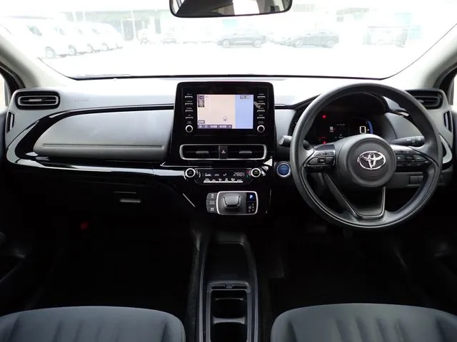 アクア（トヨタ）の車両写真