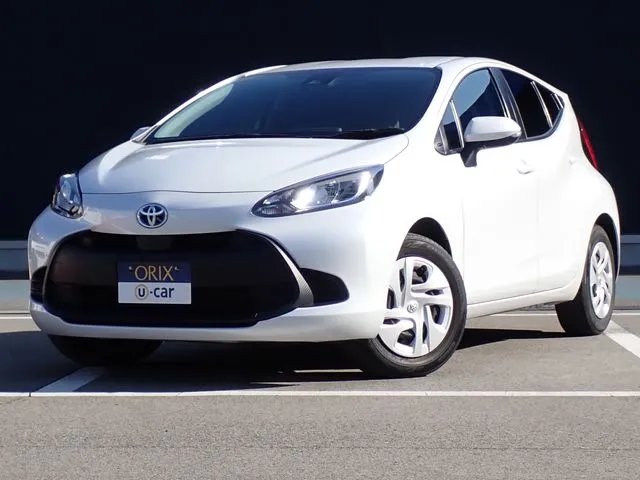 アクア（トヨタ）の車両写真