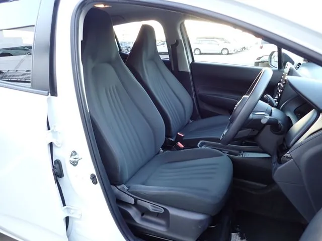 アクア（トヨタ）の車両写真