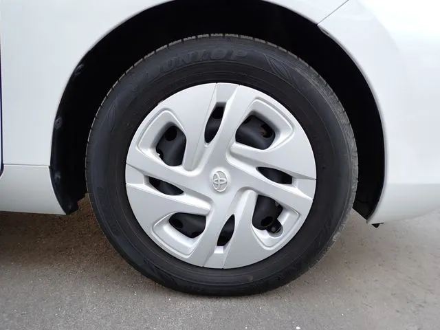 アクア（トヨタ）の車両写真