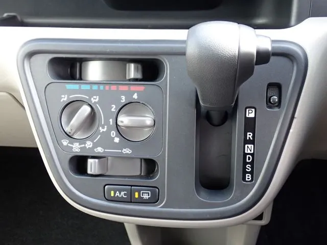 ブーン（ダイハツ）の車両写真