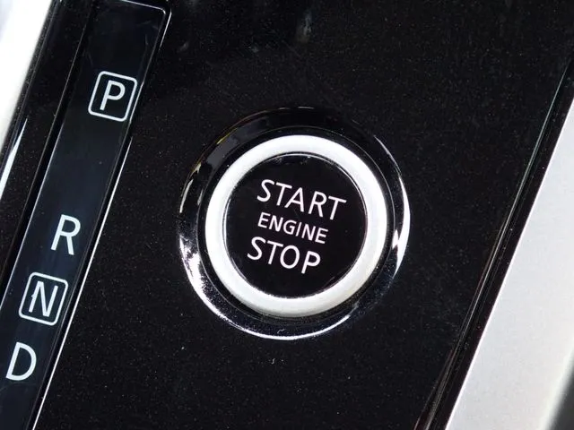 セレナ　Ｓハイブリッド（ニッサン）の車両写真