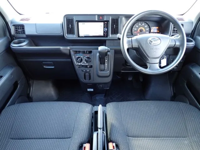 ハイゼットカーゴ（ダイハツ）の車両写真