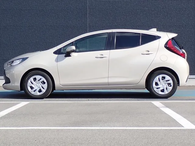 トヨタ　アクア