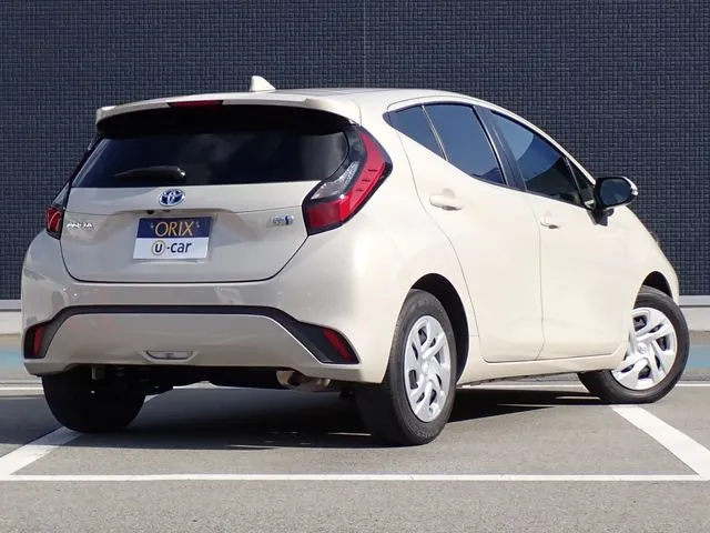 トヨタ　アクア