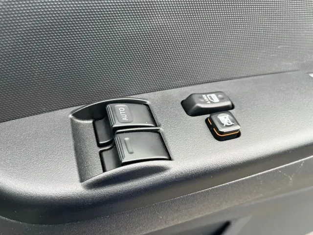 トヨタ ハイエースバン 1.25t 2WD