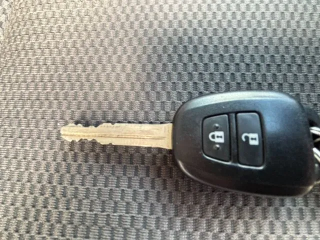 トヨタ　ハイエースバン　１．２５ｔ　２ＷＤ