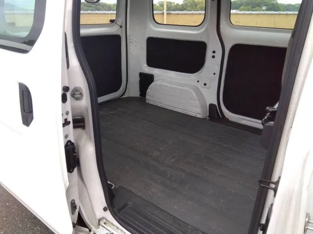ニッサン　ＮＶ２００バネットバン