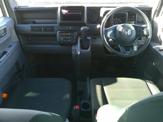 ホンダ　Ｎ－ＶＡＮ　４ＷＤ