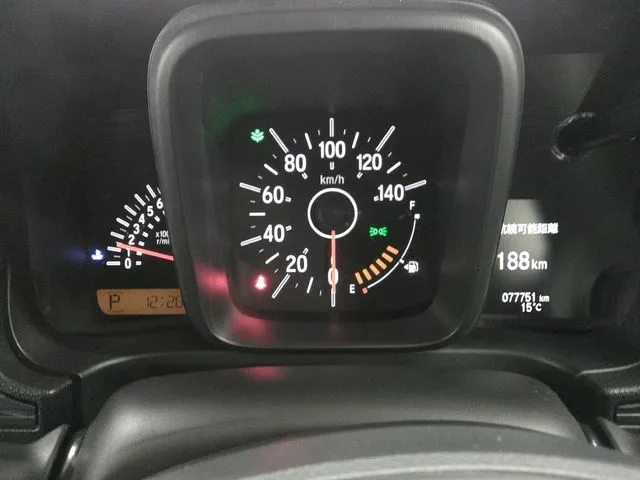 ホンダ　Ｎ－ＶＡＮ　４ＷＤ