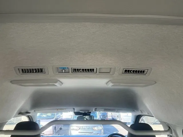 トヨタ　ハイエースバン　２ＷＤ