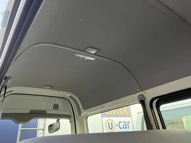 トヨタ　ハイエースバン　２ＷＤ