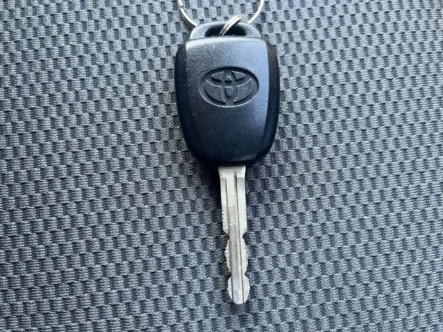 トヨタ　ハイエースバン　２ＷＤ