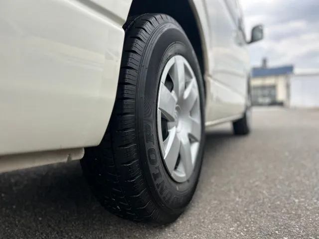 トヨタ　ハイエースバン　１．２５ｔ　２ＷＤ