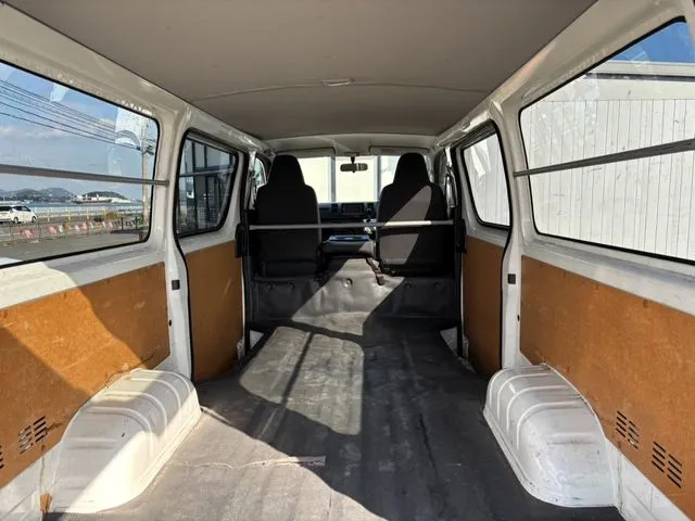 トヨタ　ハイエースバン　１．２５ｔ　２ＷＤ