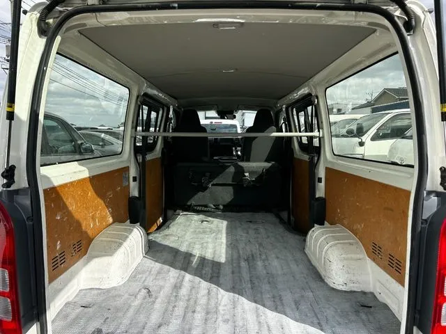 トヨタ　ハイエースバン　１．１５ｔ　２ＷＤ