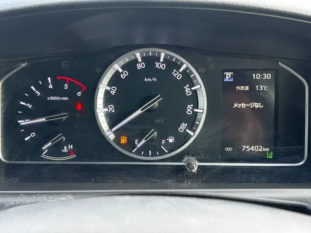 トヨタ　ハイエースバン　１．１５ｔ　２ＷＤ