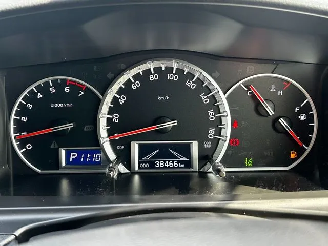 トヨタ ハイエースバン 2WD