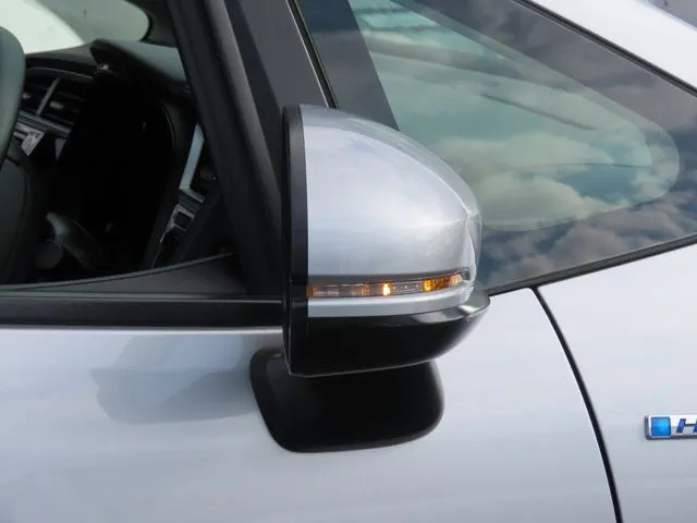 ホンダ　シャトル　ハイブリッド　４ＷＤ