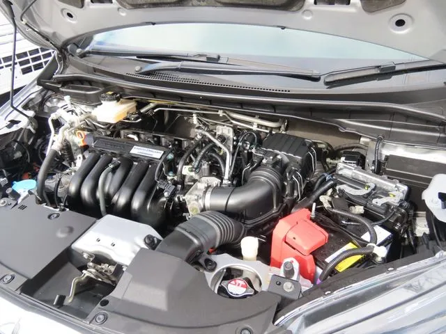 ホンダ　シャトル　ハイブリッド　４ＷＤ