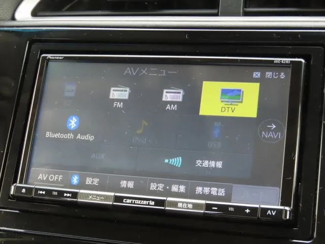 ホンダ　シャトル　ハイブリッド　４ＷＤ