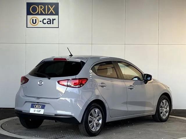 ＭＡＺＤＡ２（マツダ）の車両写真