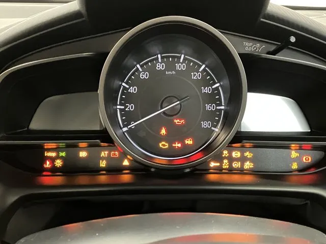 ＭＡＺＤＡ２（マツダ）の車両写真