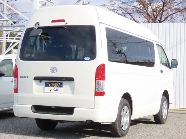 ハイエースバン　４ＷＤ（トヨタ）の車両写真