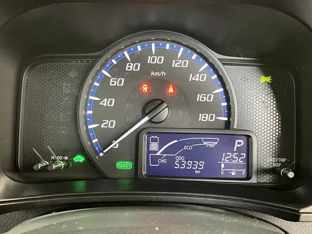 トヨタ　サクシードバン　ハイブリッド