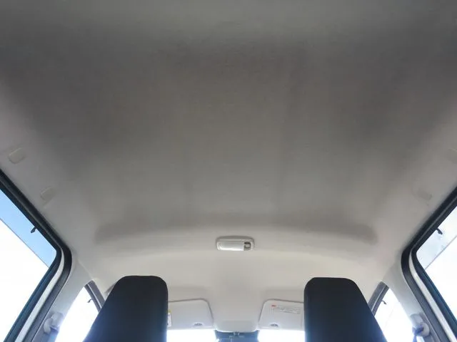 ダイハツ　ミラ　イース