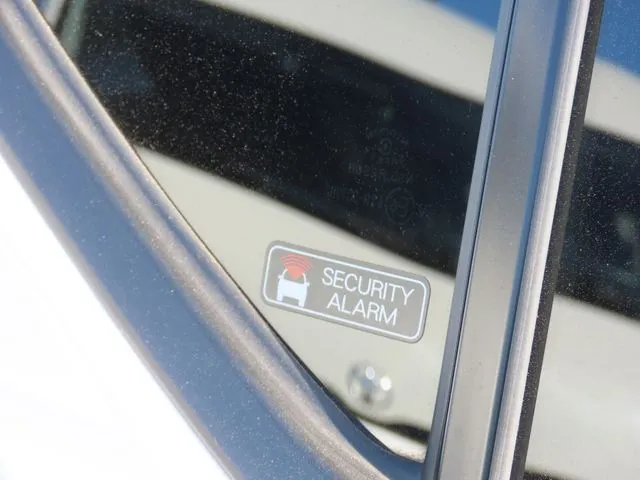 ダイハツ　ミラ　イース