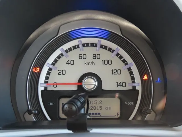 スズキ　ハスラー