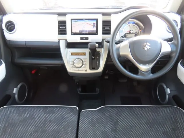 スズキ　ハスラー