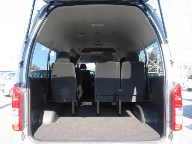 ハイエースワゴン（トヨタ）の車両写真