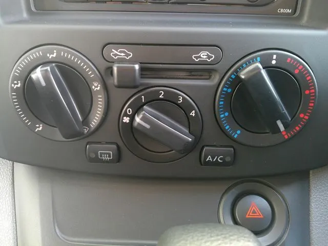 ニッサン　ＮＶ２００バネットバン　４ＷＤ