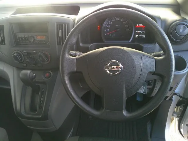 ニッサン　ＮＶ２００バネットバン　４ＷＤ