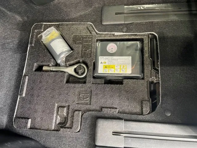 タント　カスタム（ダイハツ）の車両写真