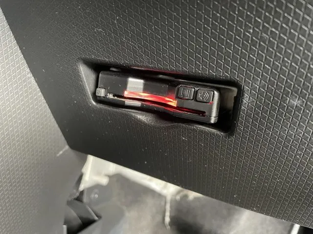 タント　カスタム（ダイハツ）の車両写真