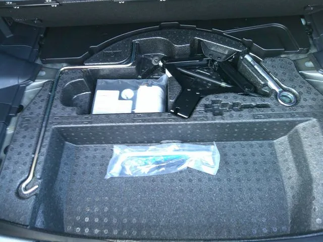 ＳＵＢＡＲＵ　ＸＶ（スバル）の車両写真