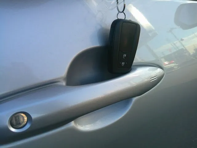 トヨタ　プリウス　４ＷＤ