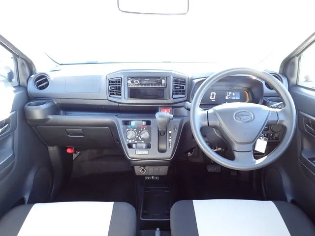 ダイハツ　ミラ　イース