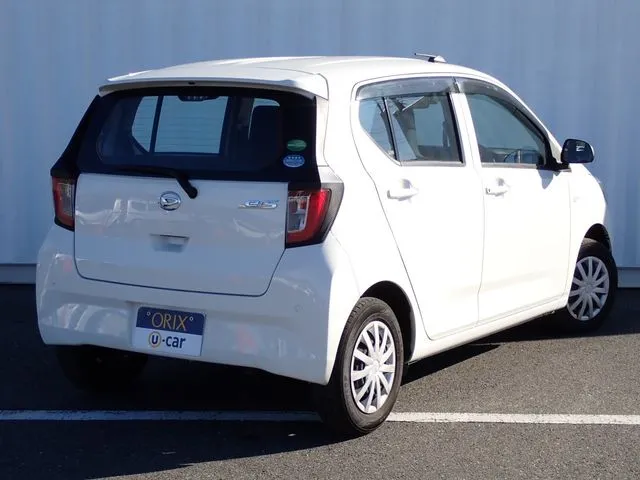 ダイハツ　ミラ　イース