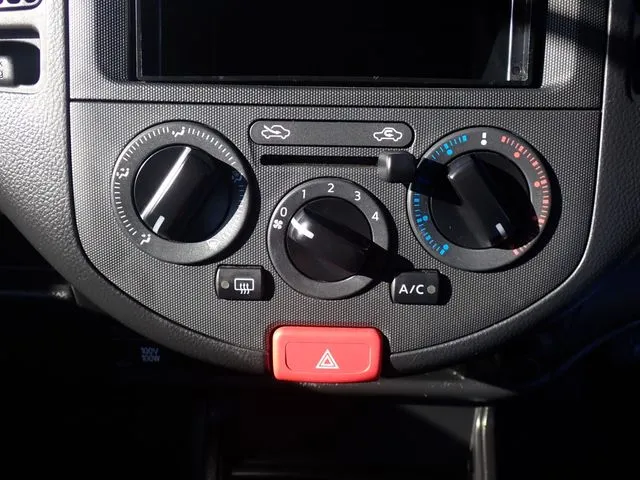 ニッサン　ＮＶ１５０　ＡＤ　２ＷＤ