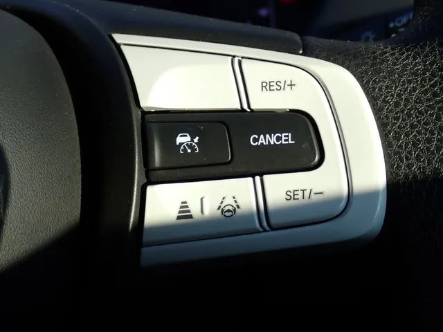 ホンダ フィット e:HEV