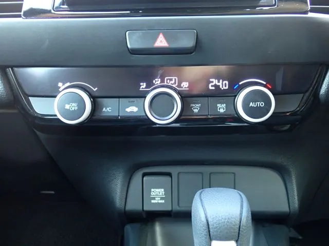 ホンダ フィット e:HEV