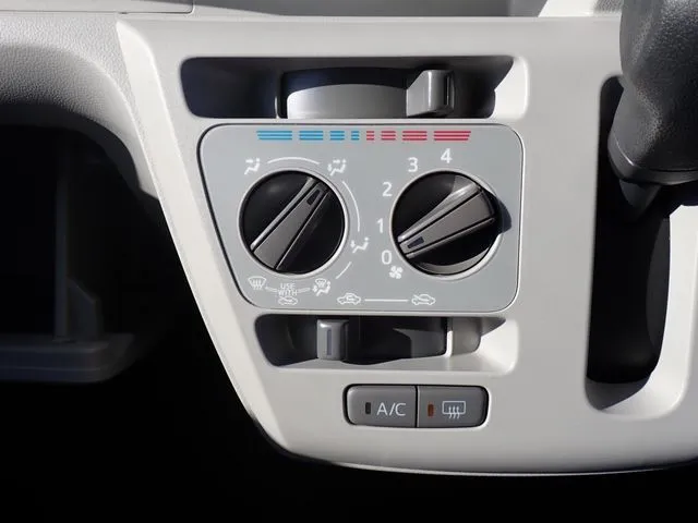 ダイハツ ミラ イース