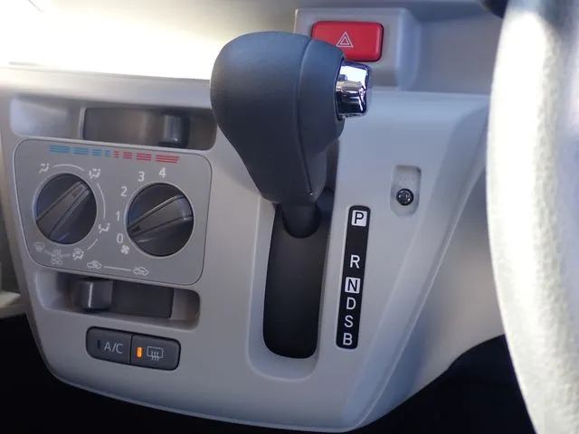 ダイハツ ミラ イース